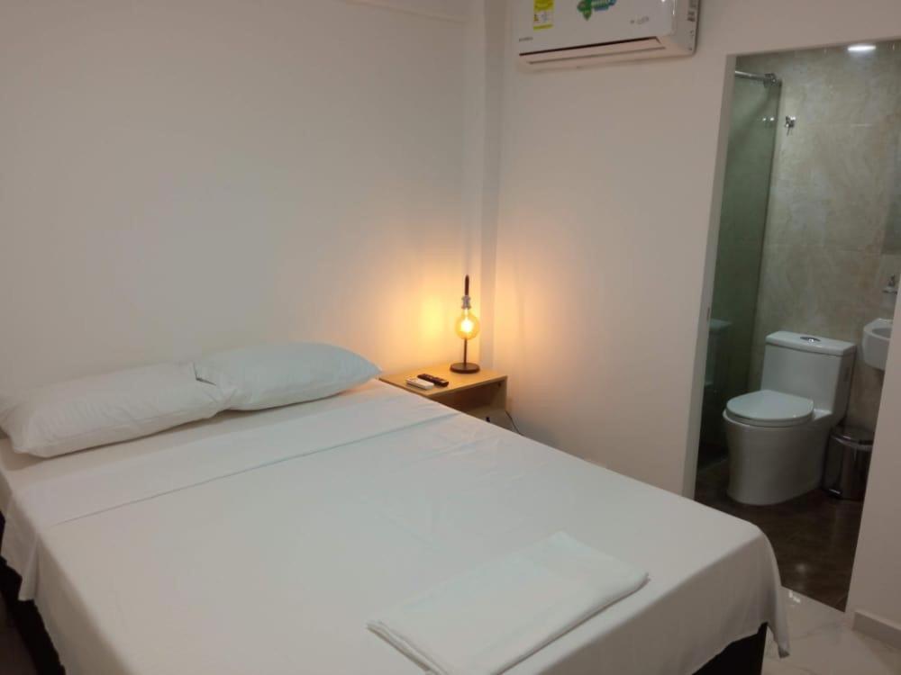 Hotel Aeropuerto Cartagena Екстер'єр фото