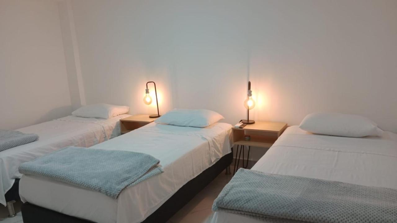 Hotel Aeropuerto Cartagena Екстер'єр фото